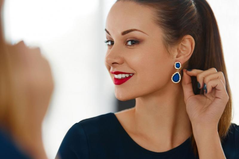 Add Life To Your Everyday Look With These 5 Statement Earrings